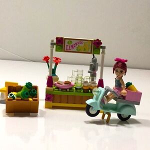Lego Friends Miaβs lemonade stand